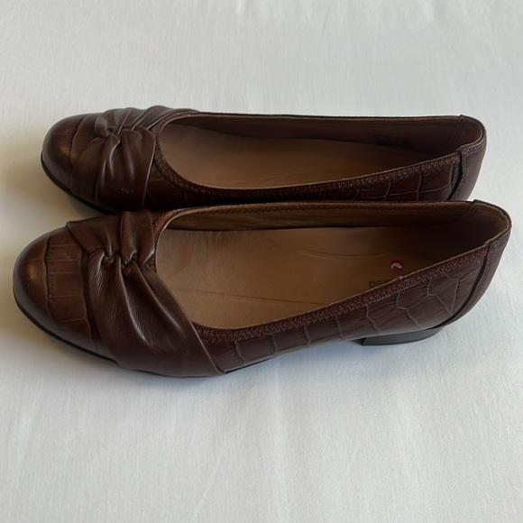 Clarks Women's Un Blush Wish Shoes Dark Tan Crocodile Size 6.5 - Picture 3 of 8